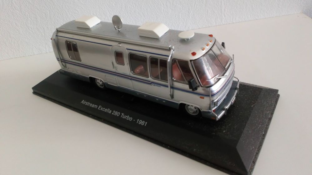 CAMPING CAR DE COLLECTION 30 Pessac (33)