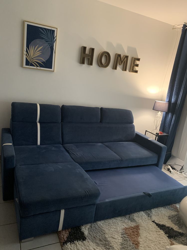 Canap� d'angle convertible grand coffre 2,35m 450 Ducos (97)