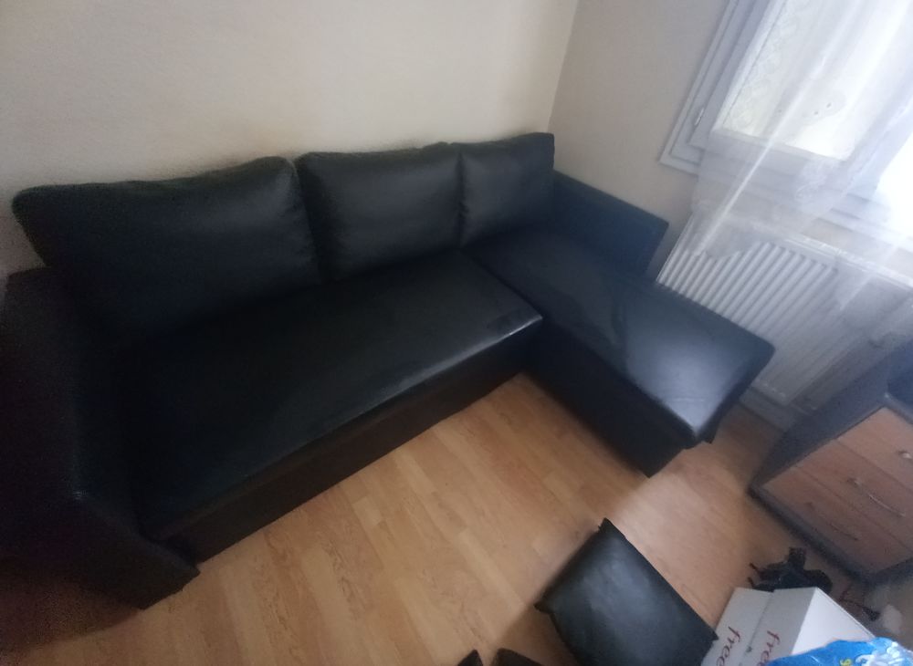 canap� d'angle convertible en simili 180 Le P�age-de-Roussillon (38)