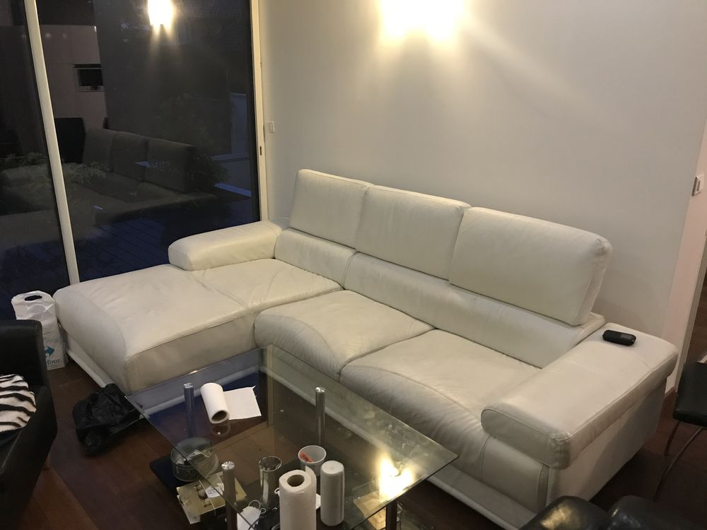 Canap� d'angle en cuir blanc 400 L'Ha�-les-Roses (94)