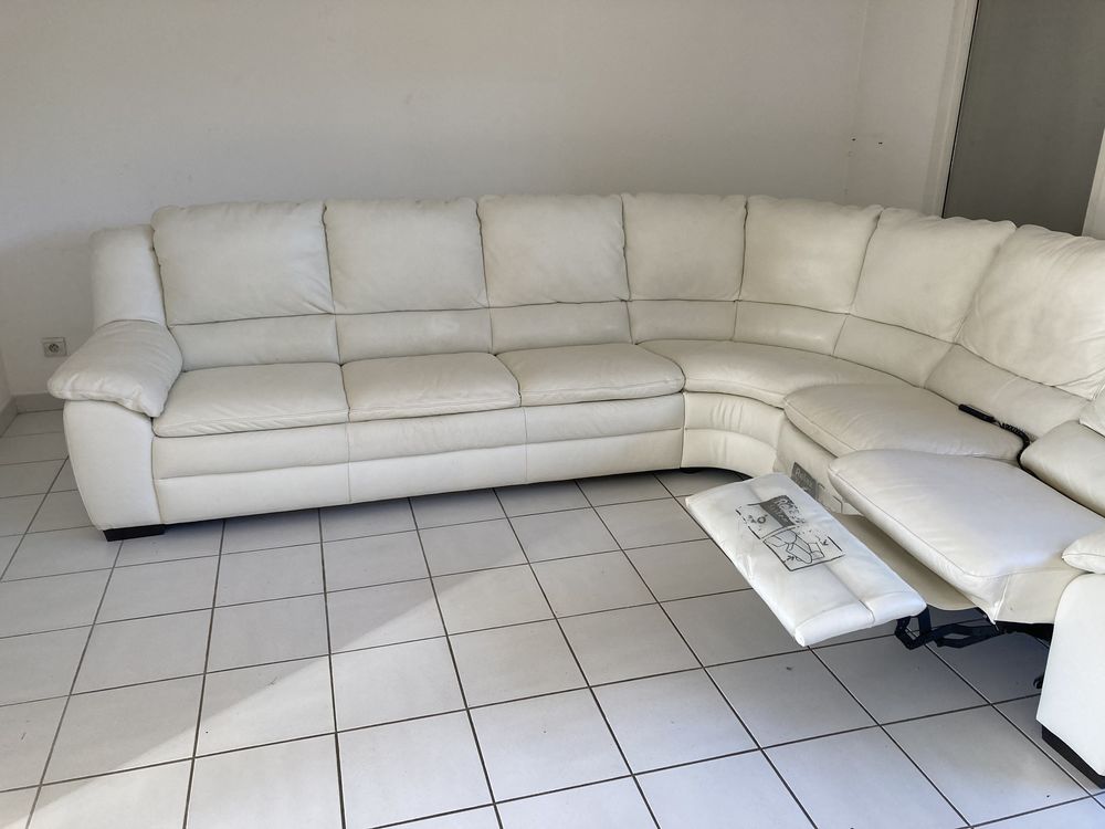 Canap� d'angle CUIR 1400 Le Beausset (83)