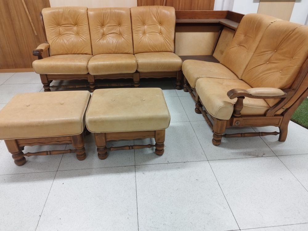 CANAP� D'ANGLE CUIR   2 REPOSE PIEDS 150 Fleury-les-Aubrais (45)