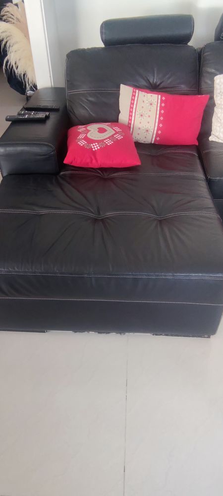 Canap� d'angle cuir noir 750 Sucy-en-Brie (94)