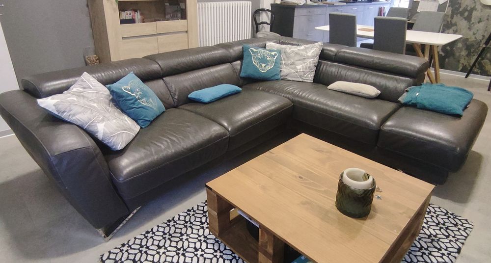 Canap� d'angle en cuir 1450 Vesoul (70)