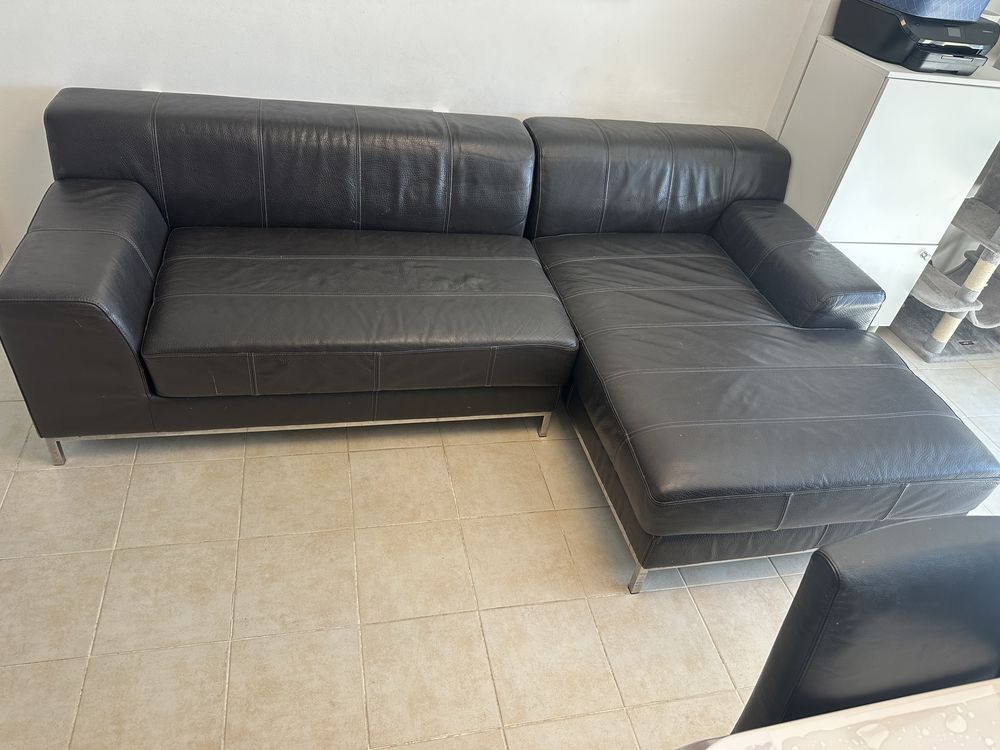Canap� angle cuir 5 places.
250 Antibes (06)