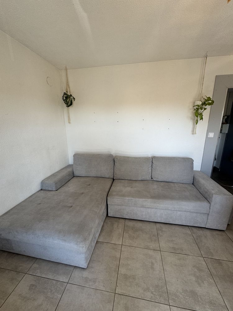 Canap� d'angle gris, convertible, avec m�ridienne XL BUT 700 Avignon (84)