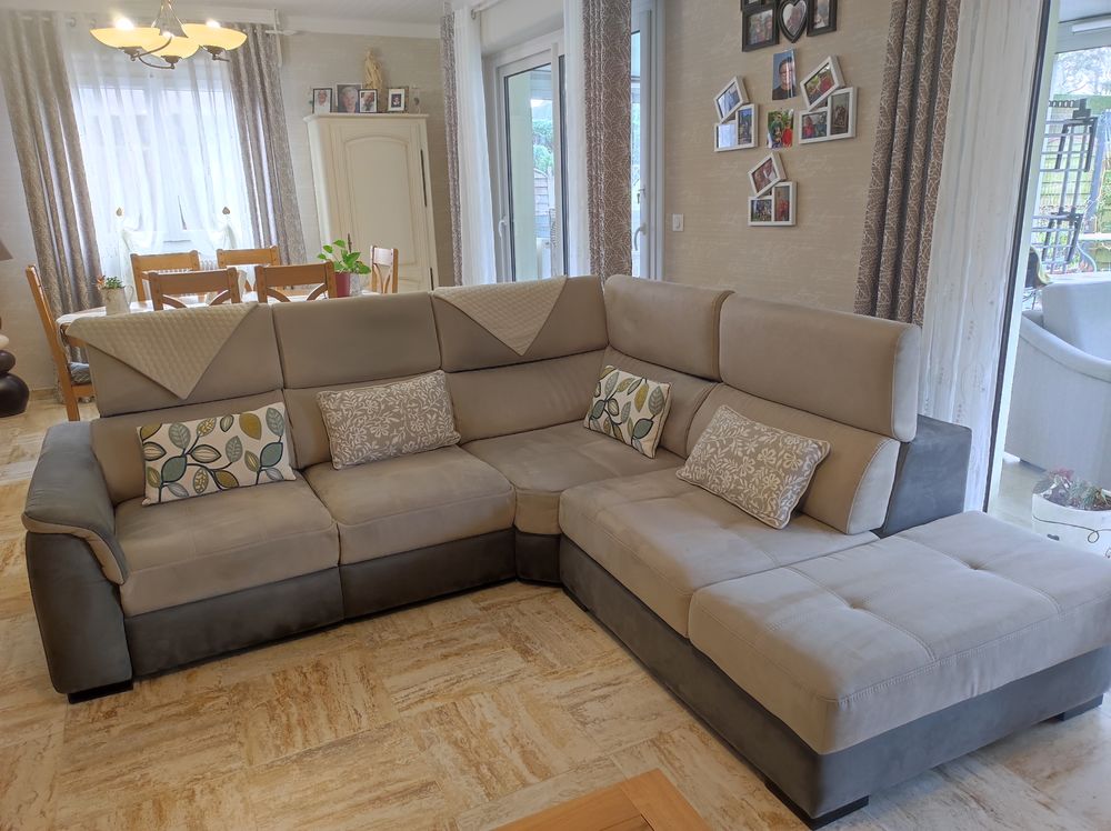 Canap� d'angle gris 1200 Eu (76)