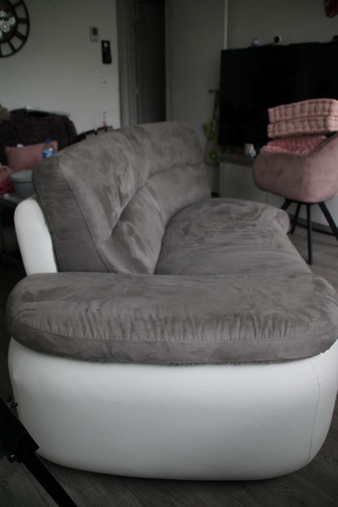 Canap� d angle 6/7 personnes 350 Le Grand-Quevilly (76)