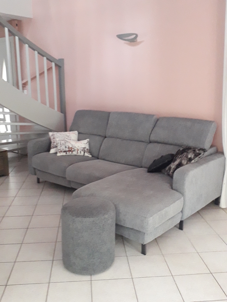 Canap� d' angle 4 places POLTRON E SOFA �lectrique en tissu gris clair 1300 Montauban (82)