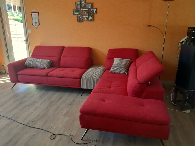 Canap� d'angle rouge
700 Chanceaux-sur-Choisille (37)