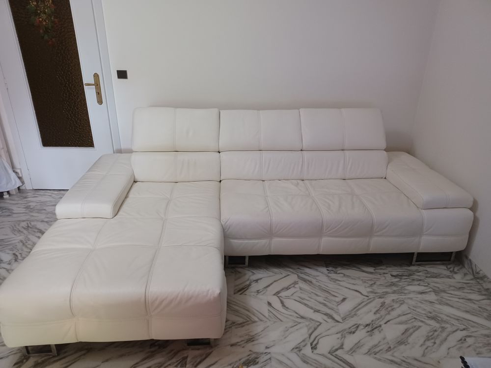 Canap� d'angle 600 Cagnes-sur-Mer (06)