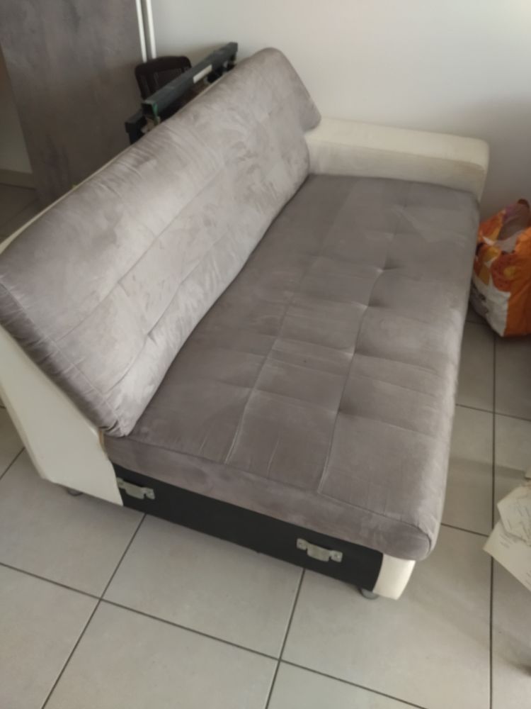 Canap� d'angle 50 Lyon 9 (69)