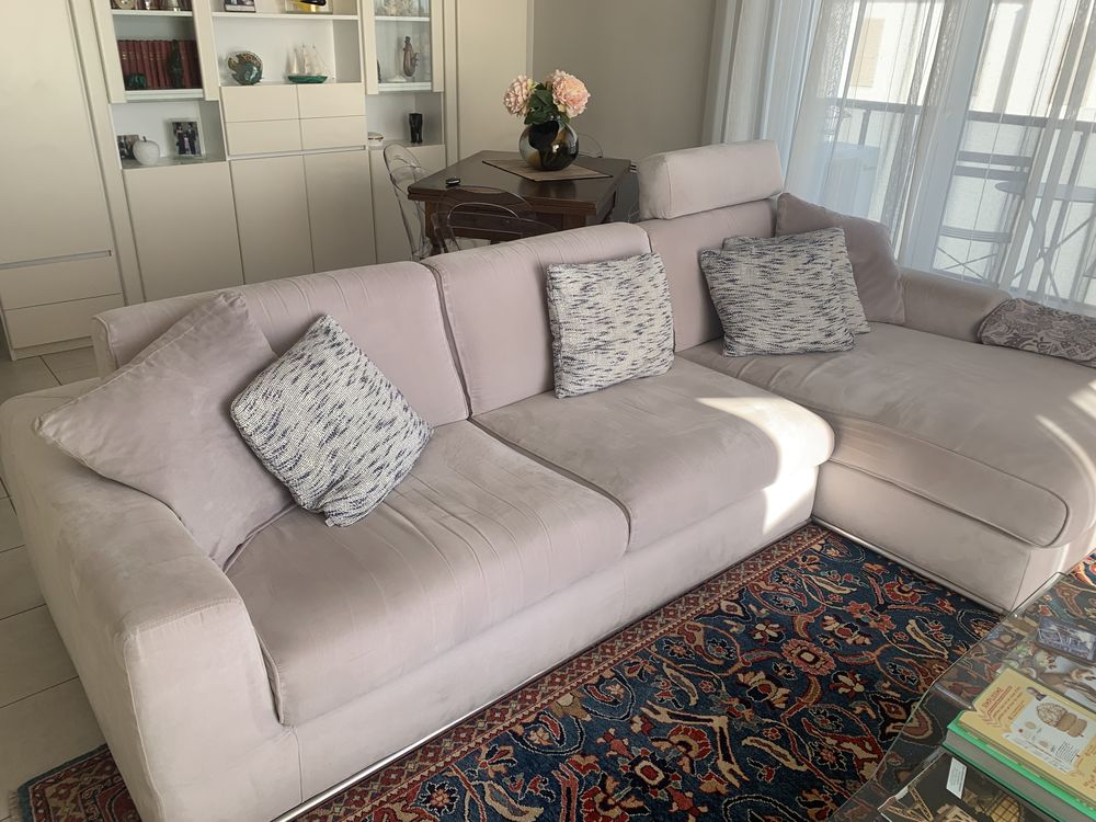 canap� d'angle 420 Cap-d'Ail (06)