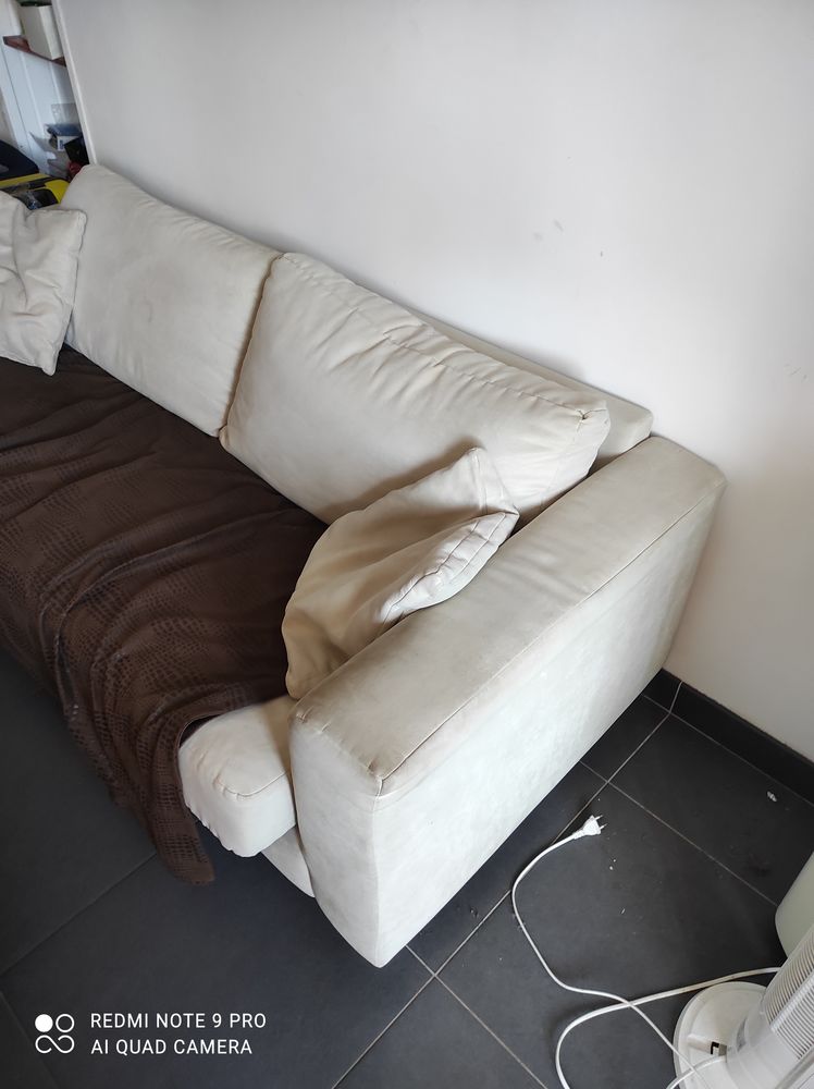 Canap� avec coussin 45 Saint-Genis-Pouilly (01)