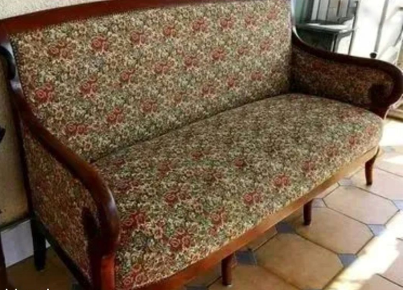 CANAPE BANQUETTE 60 Fosses (95)