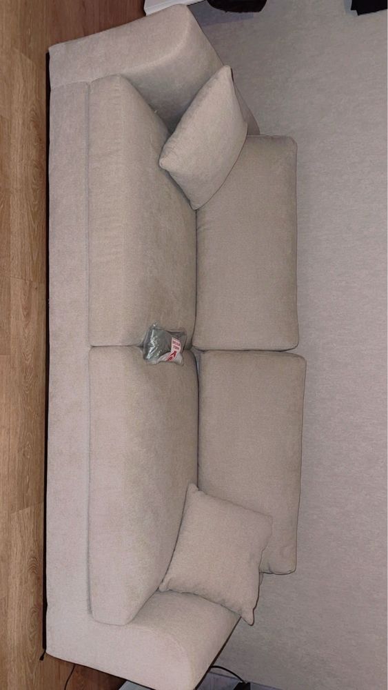 Canap� beige neuf 350 Dijon (21)