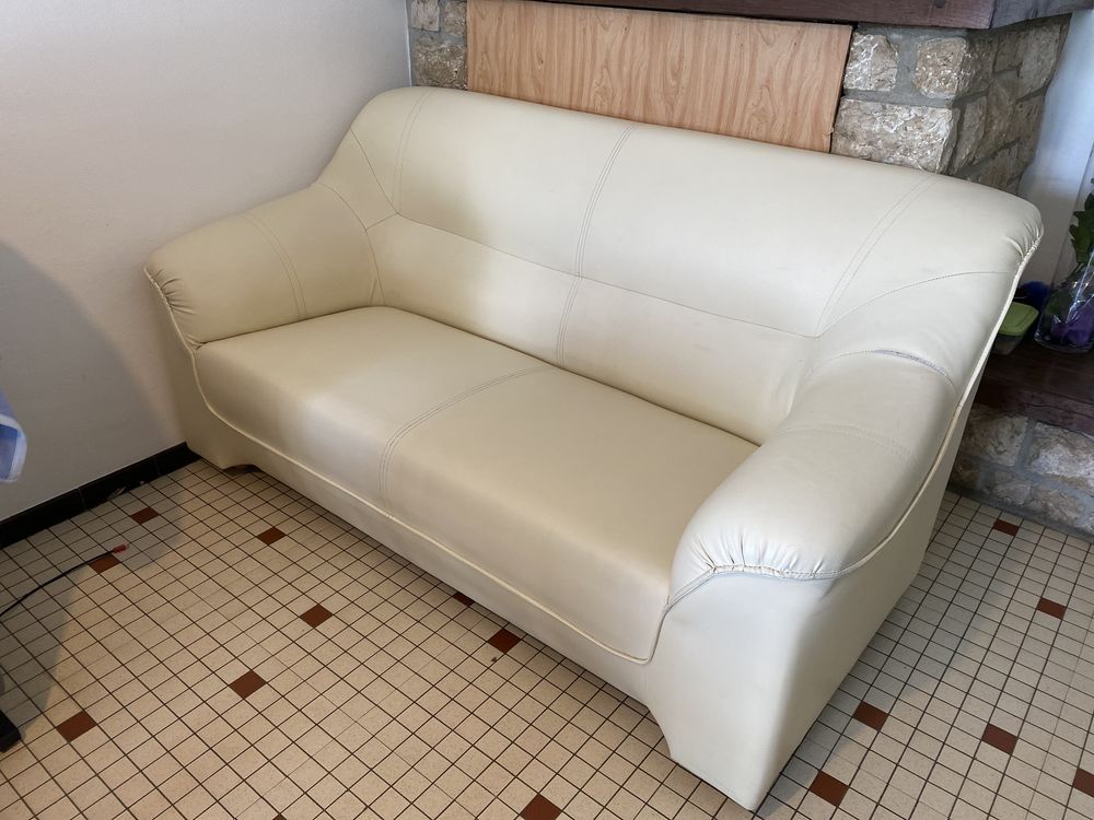 Canap� beige 3 places 200 Aiguillon (47)