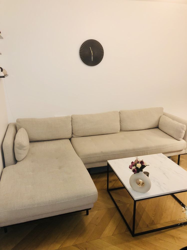 Canap� beige, tr�s bon �tat, m�ridienne gauche. 800 Courbevoie (92)