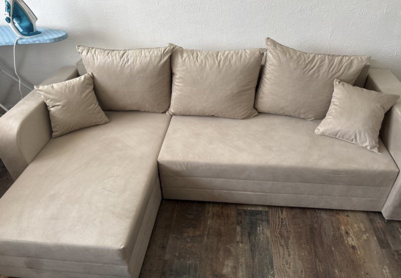 Canap� beige 500 Ozoir-la-Ferri�re (77)