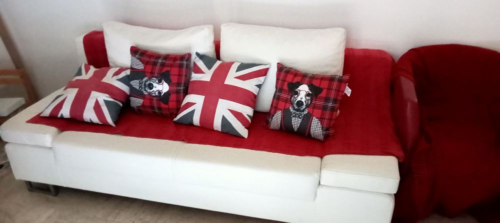 canap� blanc 3 places 150 Drap (06)