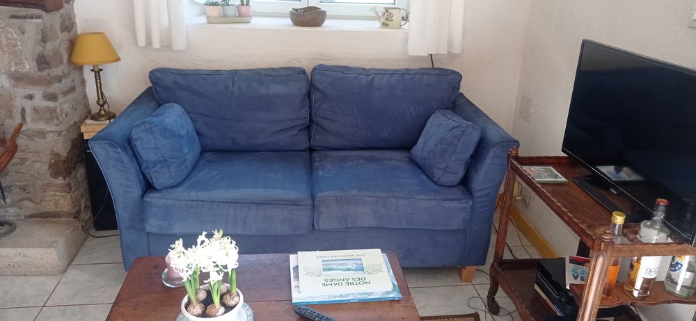 canap� bleu en tr�s  bon �tat 0 Tr�m�reuc (22)