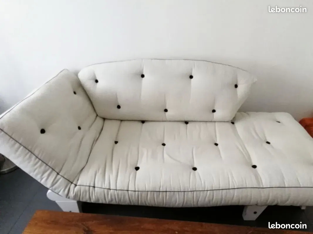 Canap� lit en bois de pin massif blanc 650 Paris 13 (75)