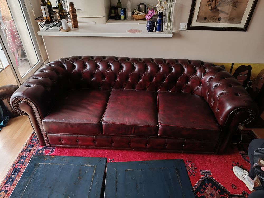 Canap� Chesterfield 3 places 1600 Paris 18 (75)
