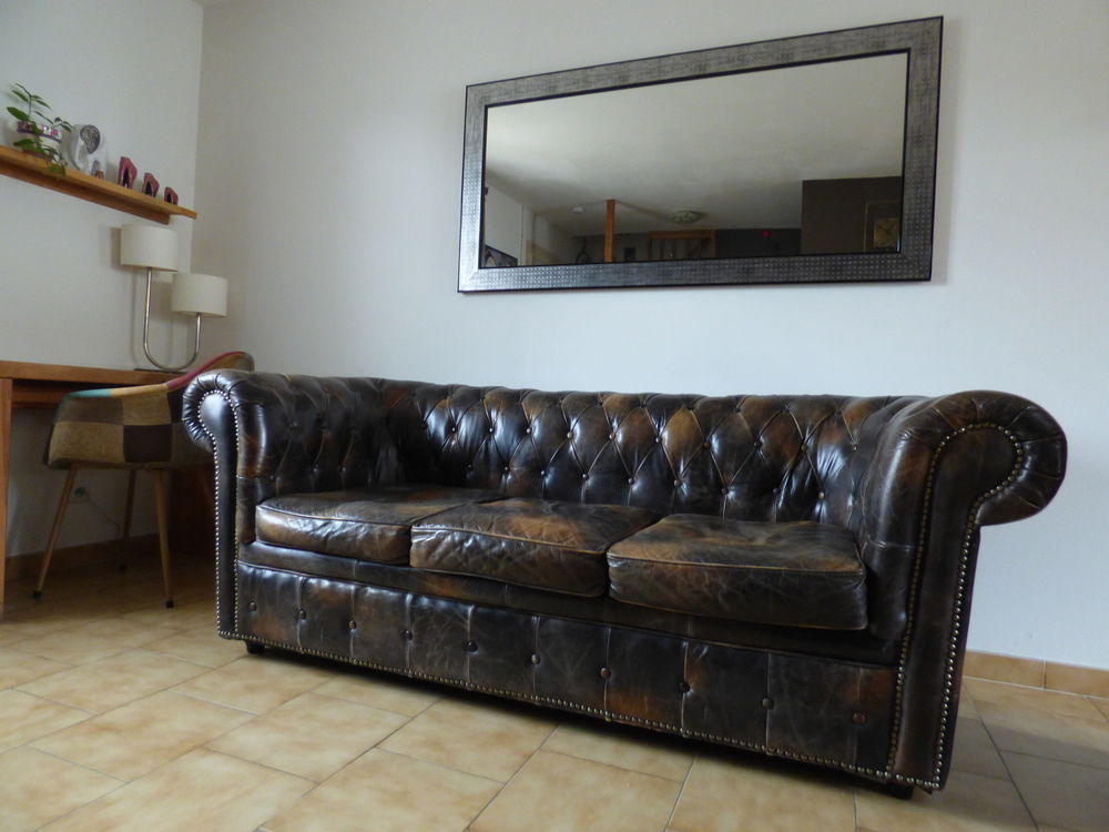 Canap� Chesterfield 650 G�n�rac (30)