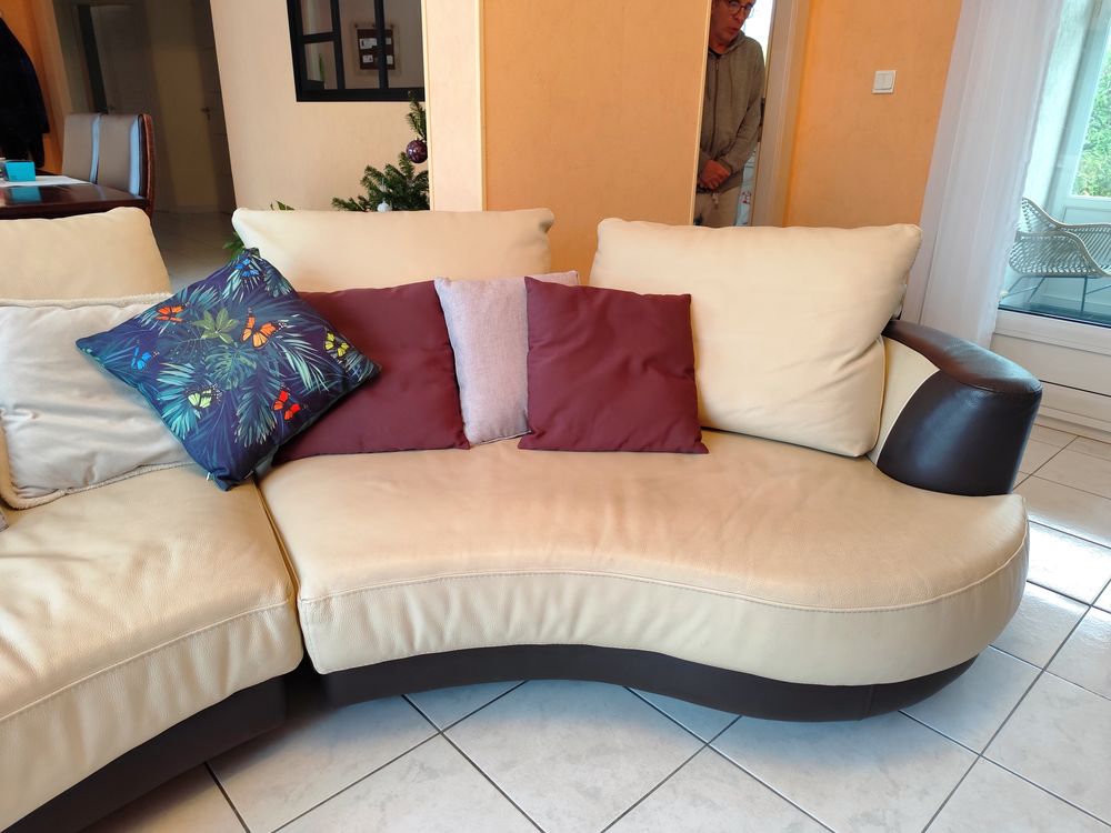 Canap� circulaire cuir 500 Ch�lons-en-Champagne (51)