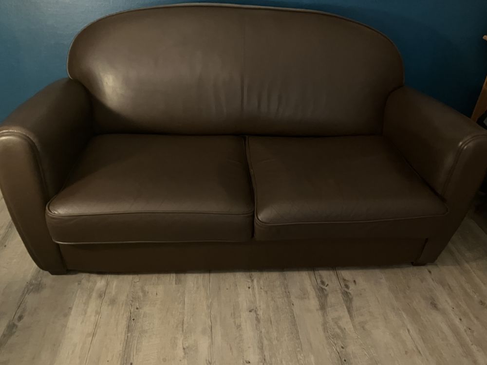 CANAP� CLUB CONVERTIBLE EN CUIR 450 Le Grand-Quevilly (76)