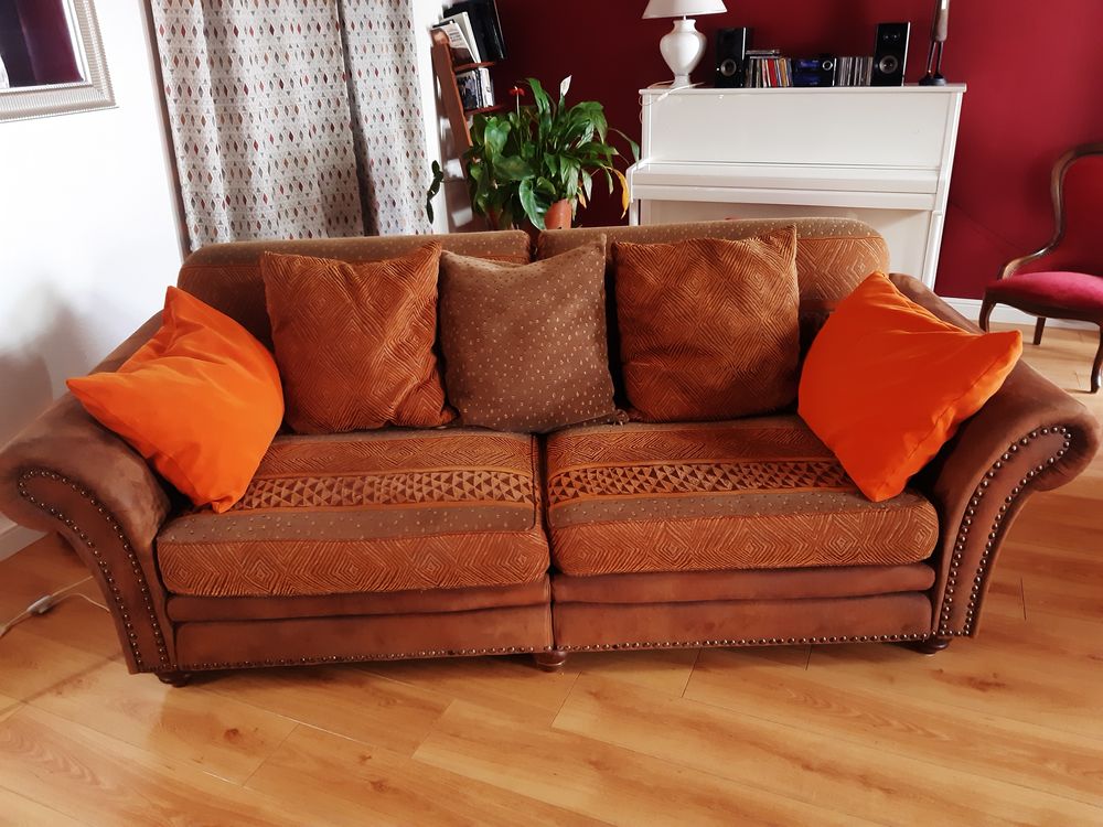 Canap� confort, haute qualit�.
100 Saint-Nazaire (44)