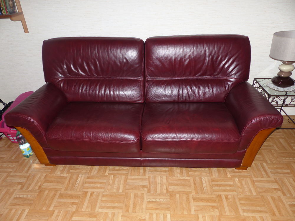 canap� convertible cuir et fauteuil
250 Le Kremlin-Bic�tre (94)