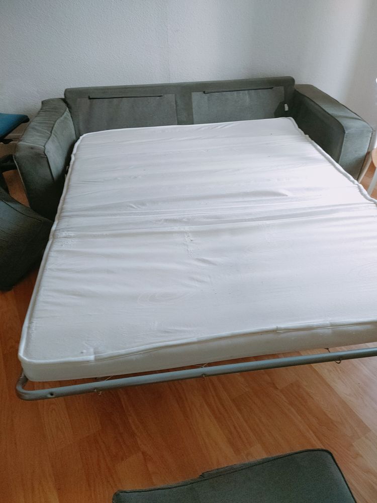 Canap� convertible gris 3 places 40 Lyon 7 (69)