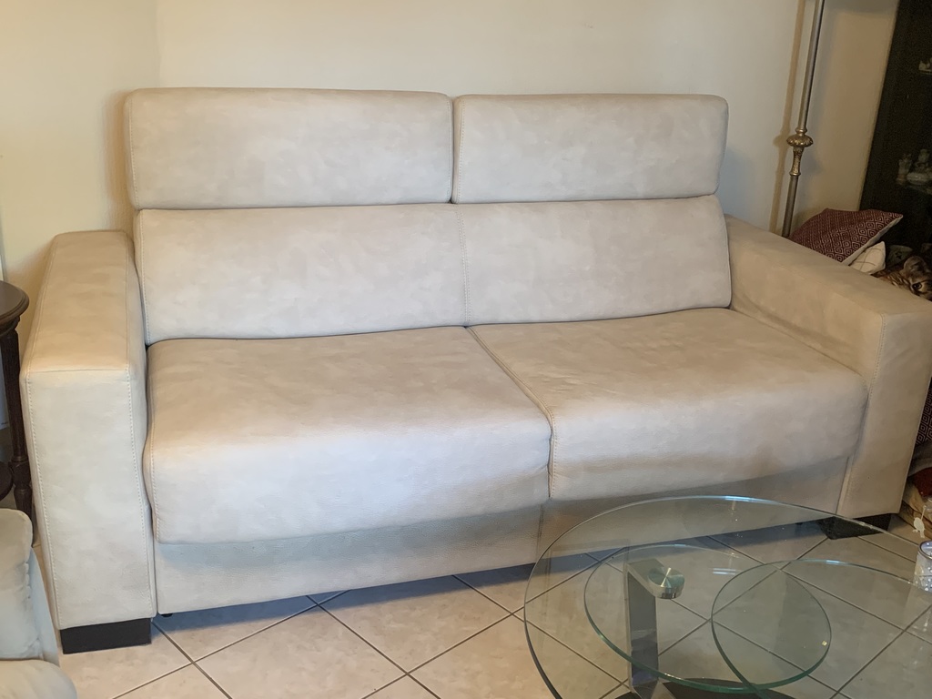 Canap� convertible Home Salon de couleur beige 0 La Seyne-sur-Mer (83)