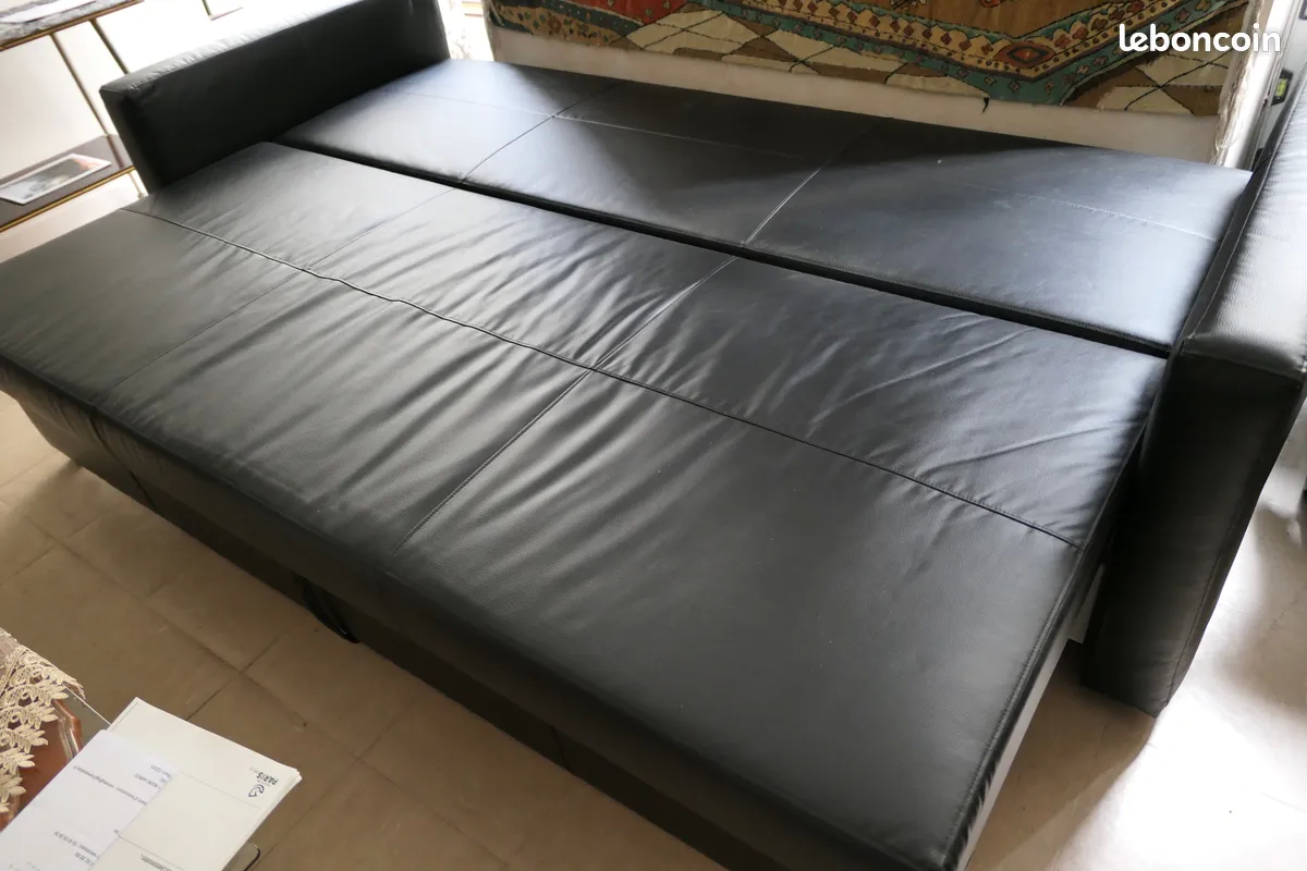 Canap� convertible marque FRIHETEN plus 4 coussins 350 Paris 10 (75)