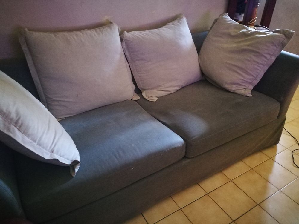 canap� convertible 3 places 450 Saint-Jean-de-Muzols (07)