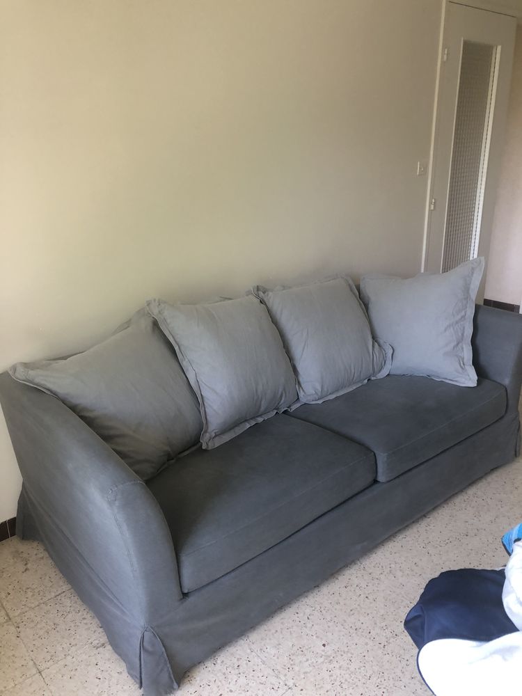 canap� convertible 3 places 200 Saint-Jean-de-Muzols (07)