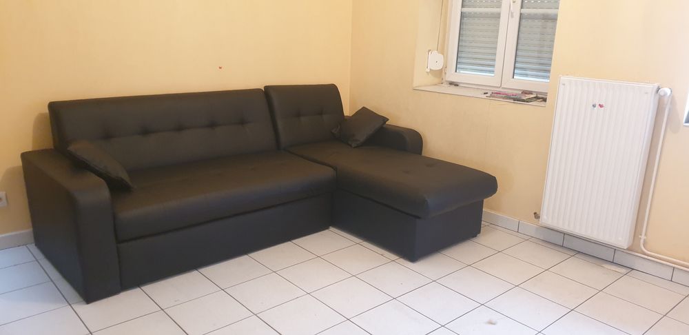 Canap� convertible 3 places 250 Haute-Rivoire (69)