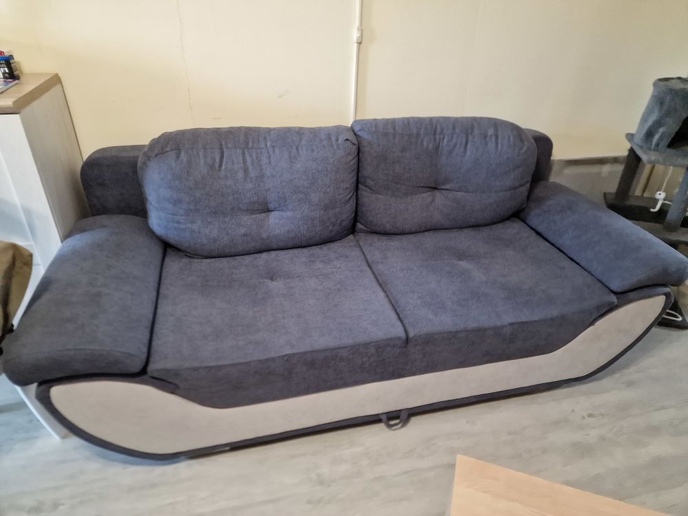 Canap� convertible 3 places 350 Clermont-l'H�rault (34)