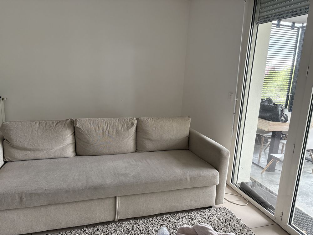 Canap� convertible 3 places 
300 Bordeaux (33)