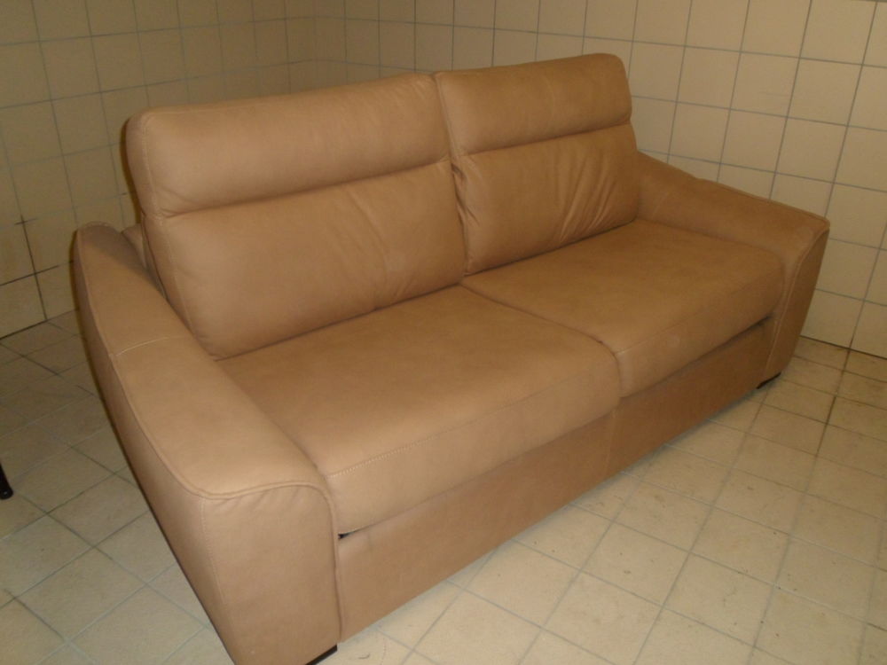 Canap� convertible en tissu beige 380 Voiron (38)