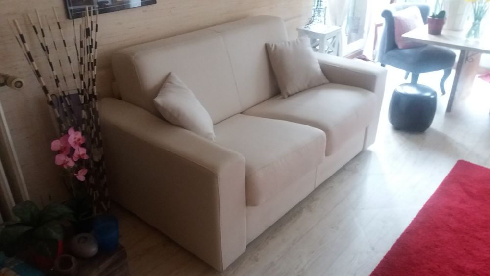 CANAPE CONVERTIBLE 2PL 400 V�lizy-Villacoublay (78)