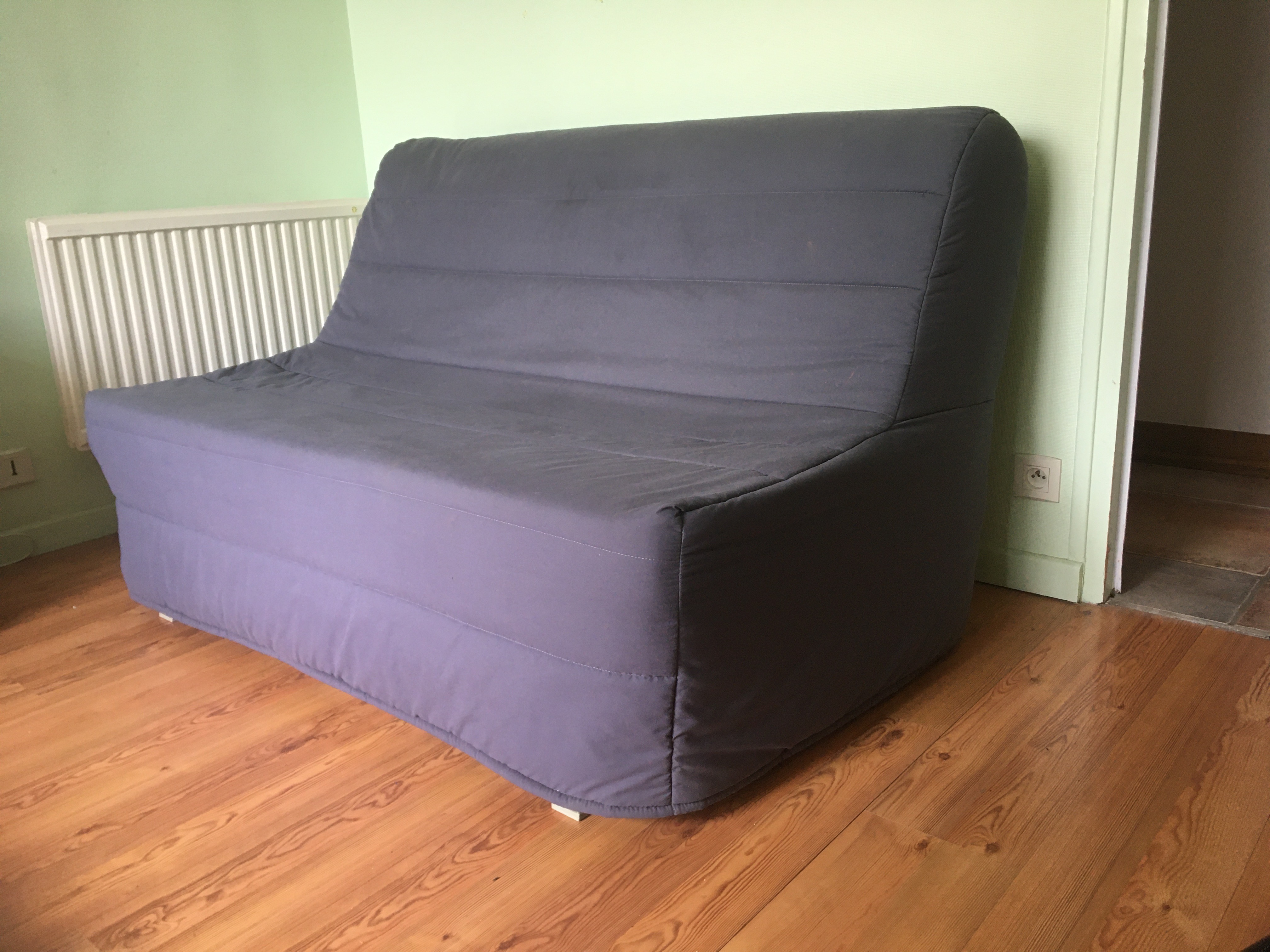 Canap� convertible bz en 140
350 Lorient (56)