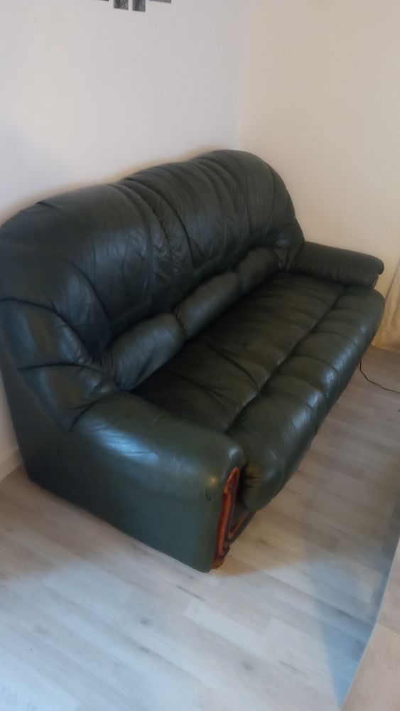 canap� cuir 3places 80 Saint-Herblon (44)