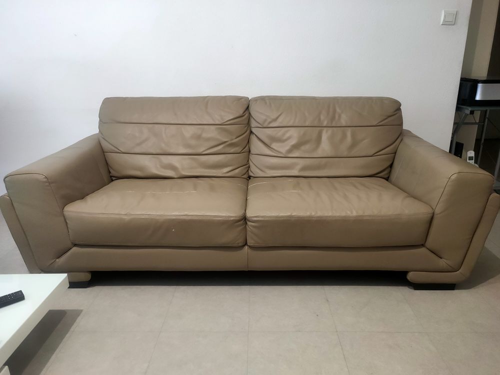  canap� cuir beige
0 Nice (06)