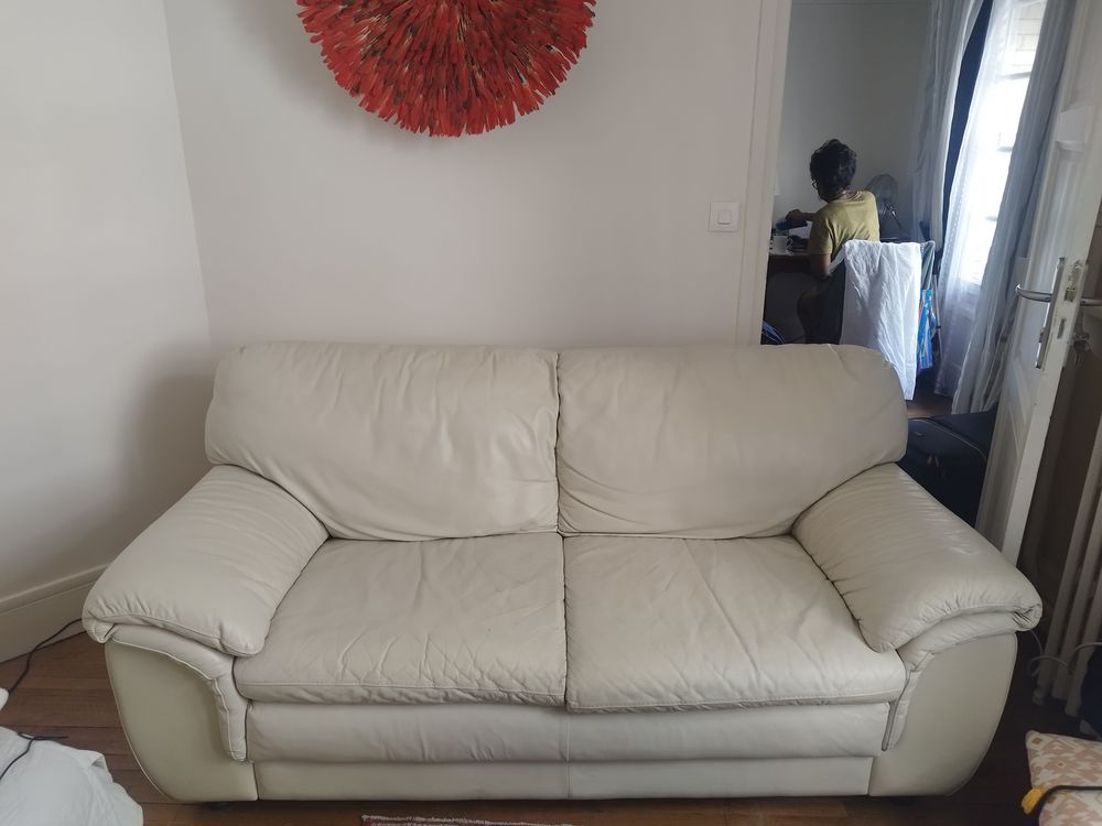 Canap� cuir beige 150 Paris 14 (75)