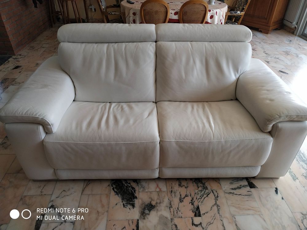 Canap� cuir blanc impeccable 300 M�rignies (59)