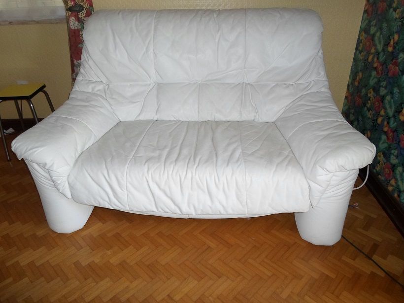 Canap� cuir blanc 160 Saint-Jean-sur-Mayenne (53)