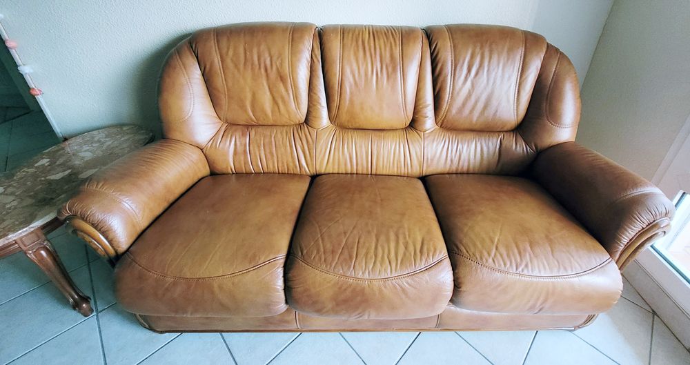 CANAP� cuir/bois marron 3 places + table basse assortie 0 Croissy-sur-Seine (78)