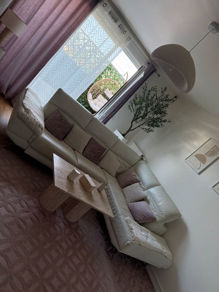 Canap� cuir Center / 1350� / / Villemomble 1350 Villemomble (93)